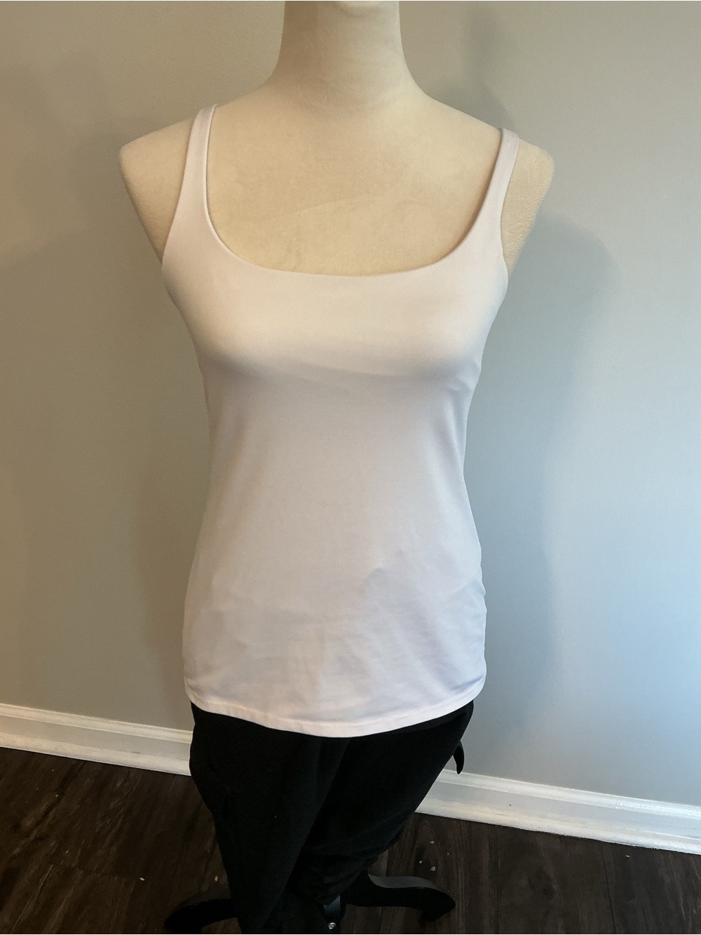 New York & Co Tank Bundle - Picture 3 of 11